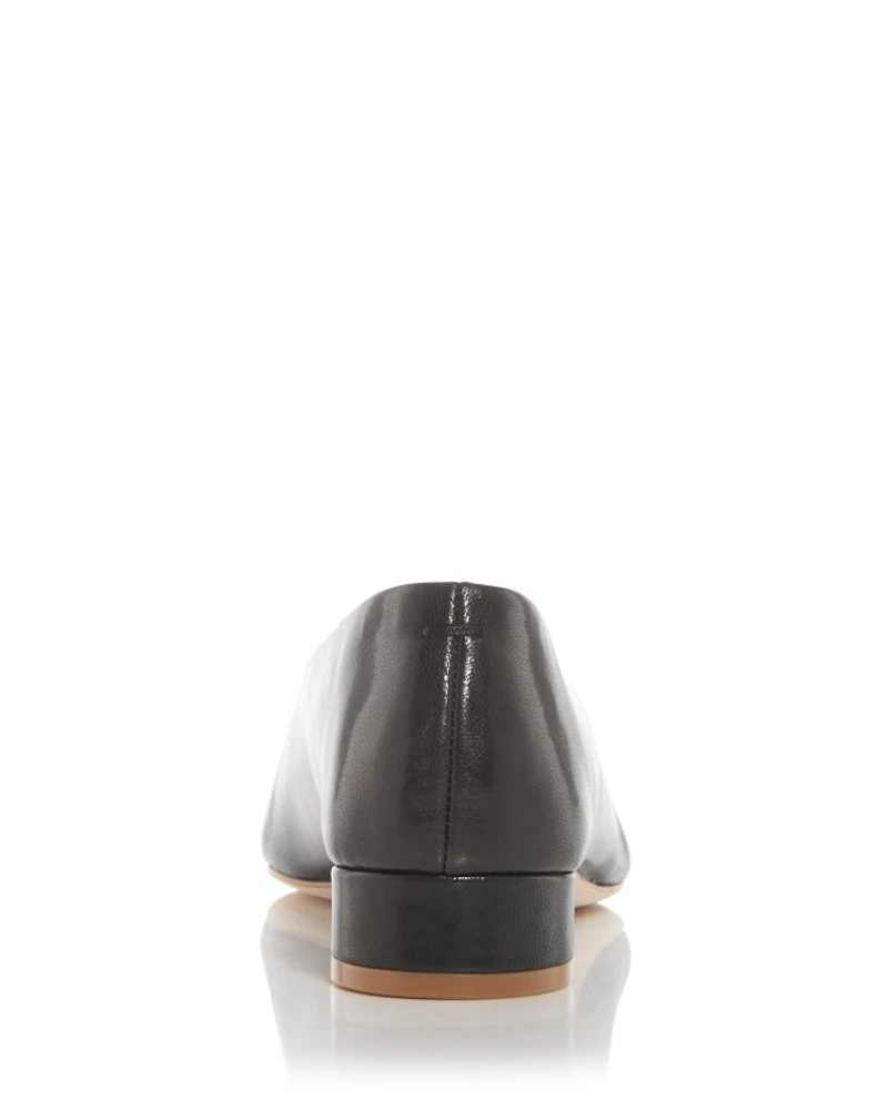 Women's Trustee Round Toe Flats
