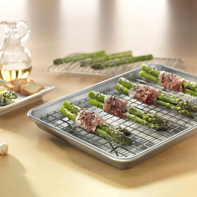 Quarter Sheet Pan with Rack