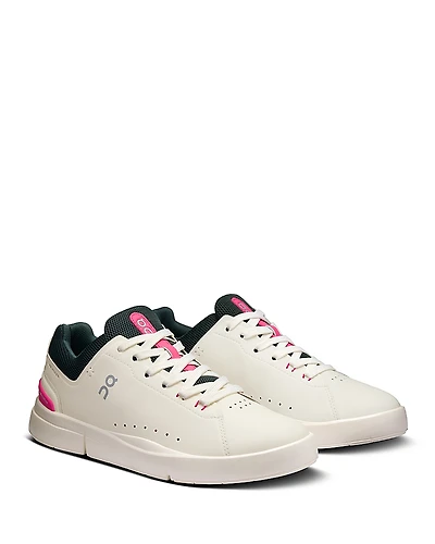 On Women's The Roger Advantage Sneakers