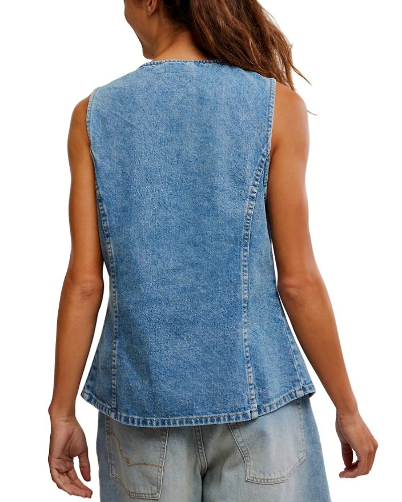 Aimee Vest
