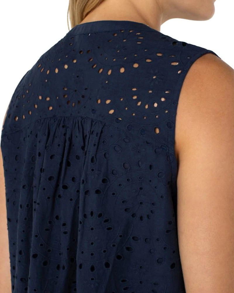 Eyelet Pintuck Front Top