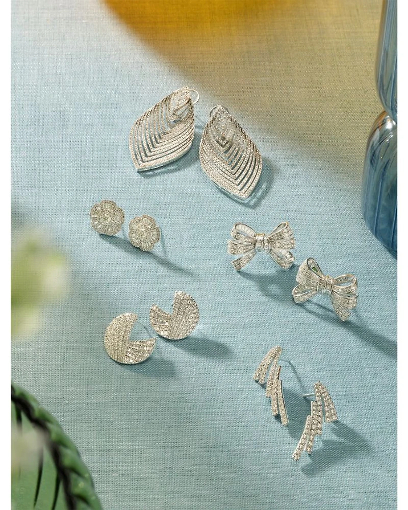 Diamond Round & Baguette Flower Stud Earrings in 14K White Gold