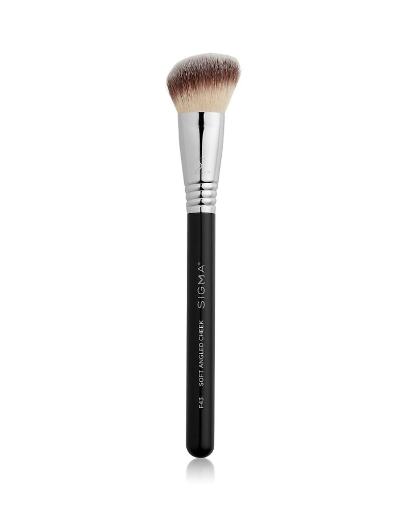 F43 Soft Angled Cheek Brush