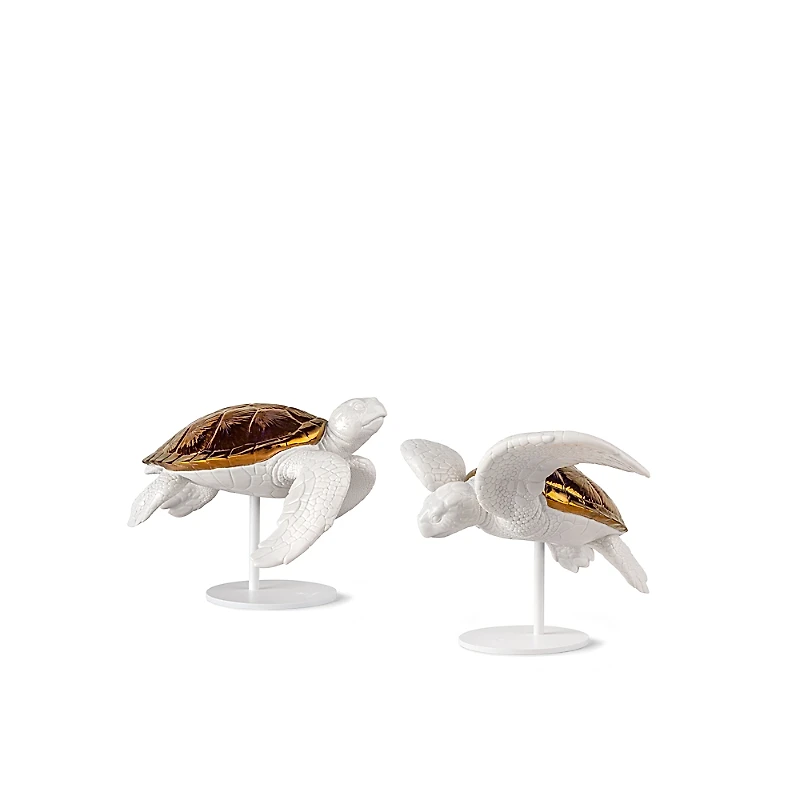 Lladro Sea Turtles Couple, White-Copper