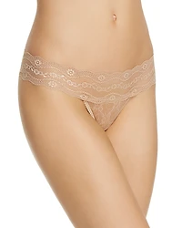 b. tempt'd by Wacoal Lace Kiss Thong