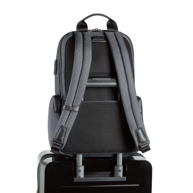 Roadster Pro M1 Backpack