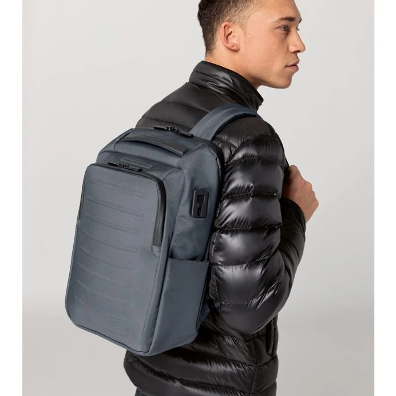 Roadster Pro XS Backpack