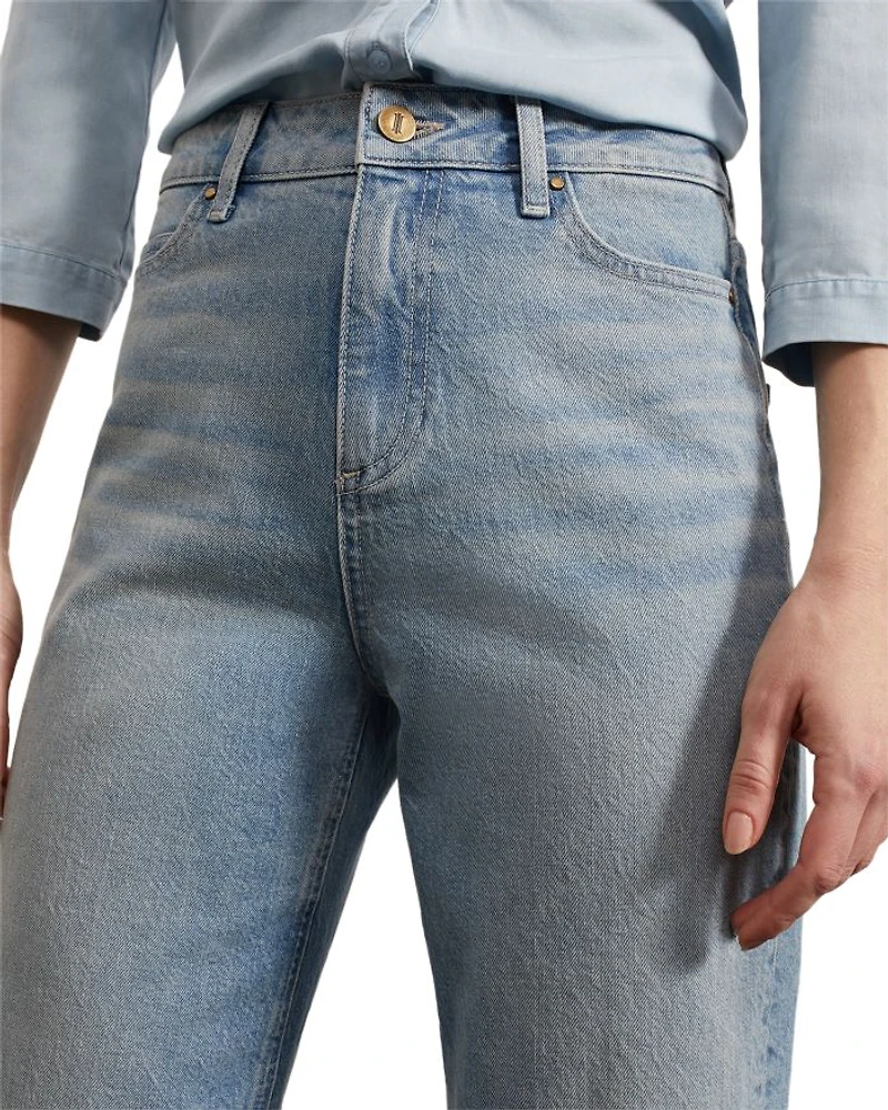Limited Leigh Straight Leg Jean Light Wash