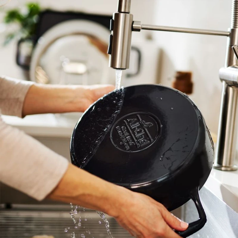 Enameled Cast Iron 6-Qt. Dutch Oven with Lid