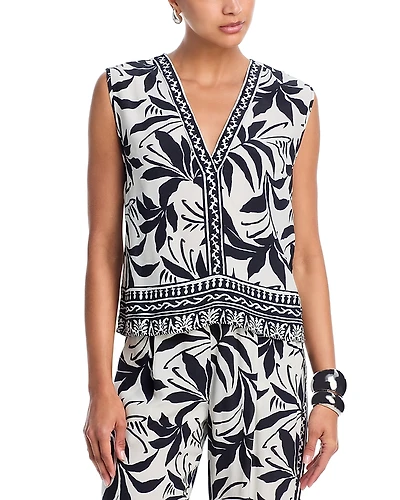 Velvet by Graham & Spencer Lindsay V Neck Top