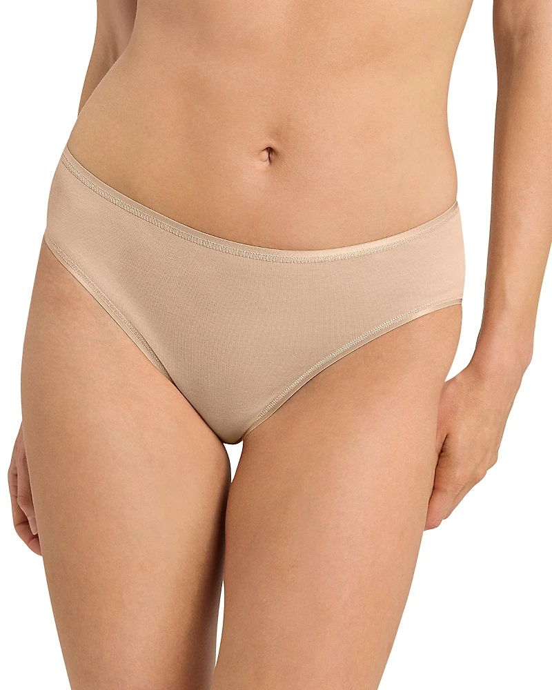 Hanro Cotton Seamless High-Cut Full Briefs