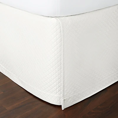 Sferra Bari Bedskirt, California King