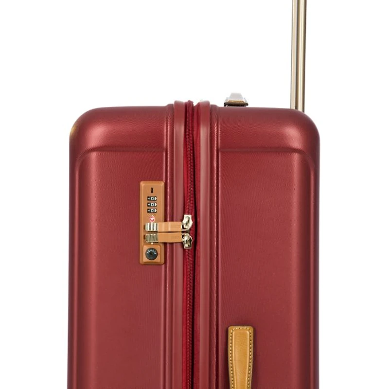 Capri 2.0 30" Expandable Spinner Suitcase