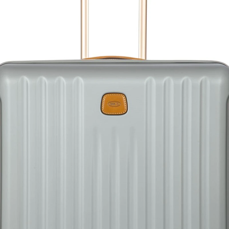 Capri 2.0 32" Expandable Spinner Suitcase
