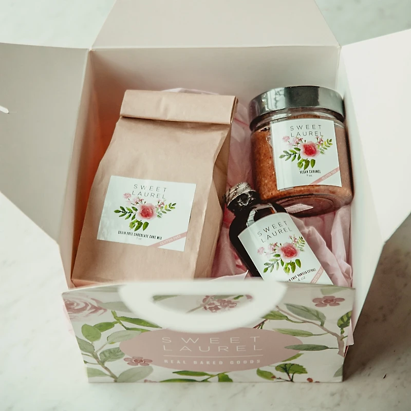 Sweet Laurel Cake Kit