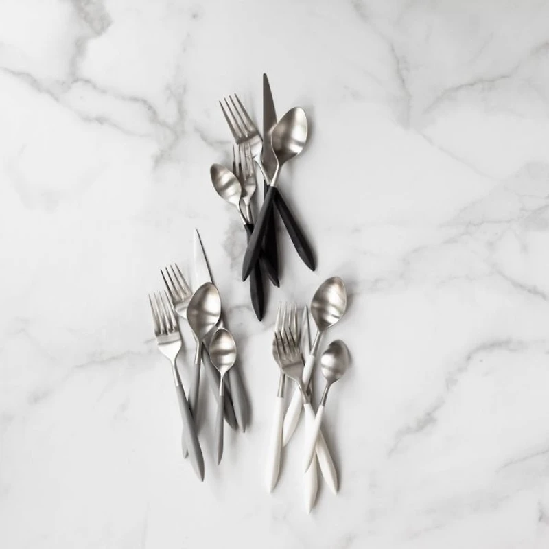 Ares Argento & Black Five Piece Place Setting