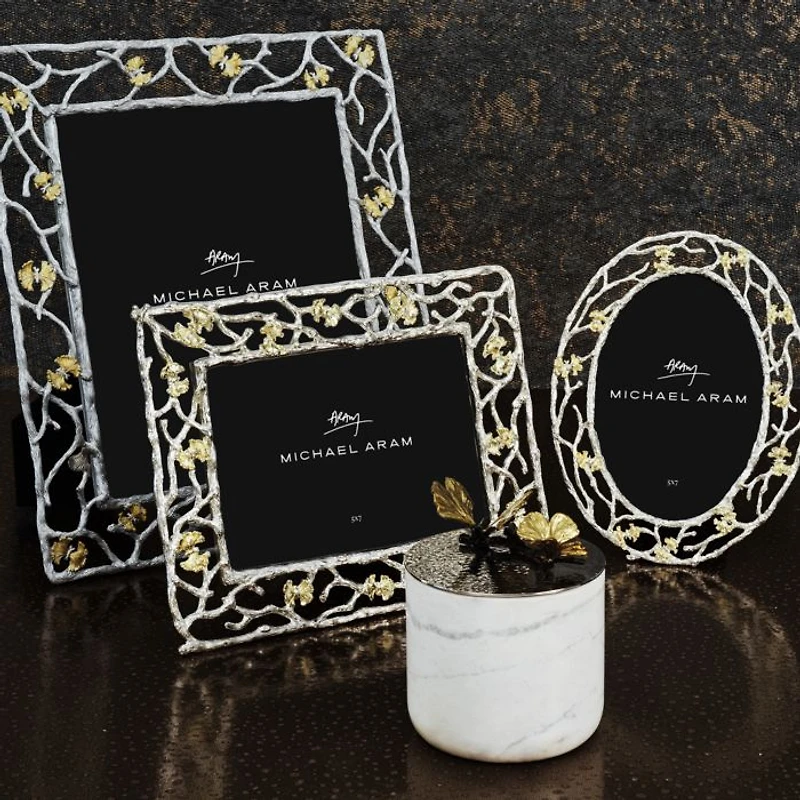 Butterfly Ginkgo Oval Luxe Frame - Exclusive