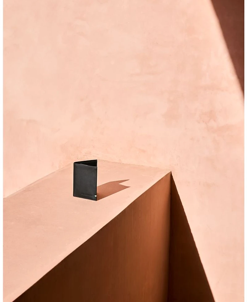 Le Foulonné Leather Passport Wallet