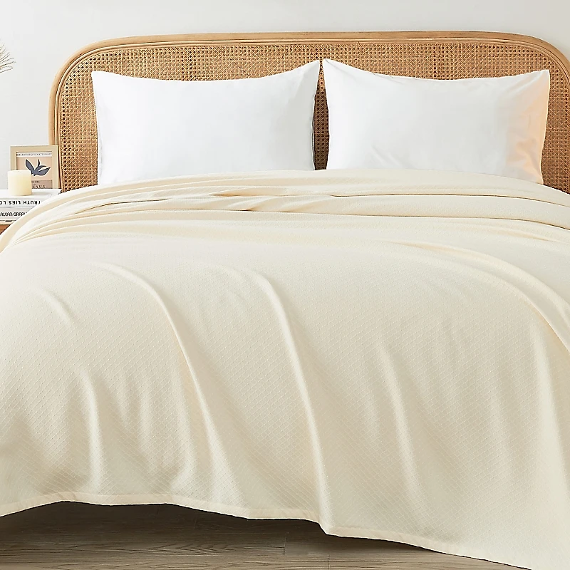 Bloomingdale's Egyptian Cotton Diamond Blanket