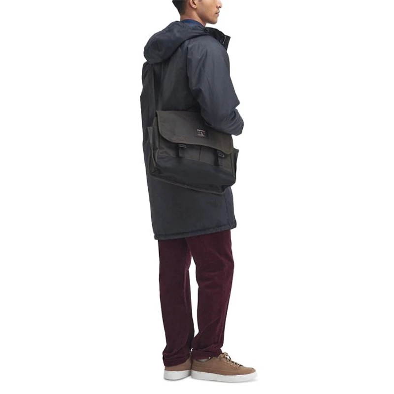 Field Wax Messenger Bag