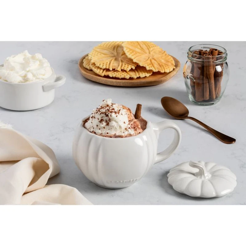 Stoneware Pumpkin Mug with Lid