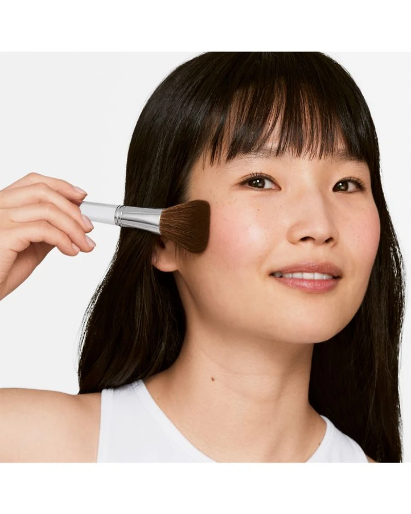 Blush Brush