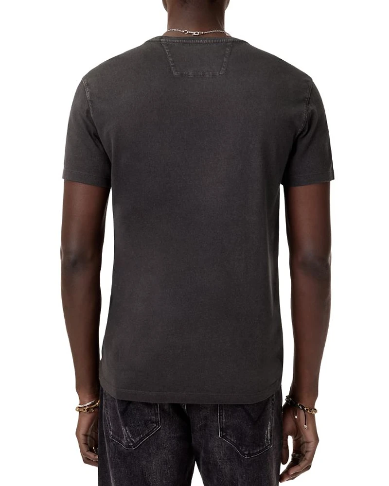 Slink Vinyl Graphic Tee