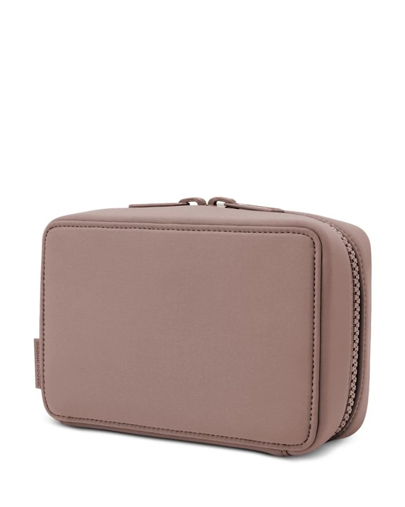 Arlo Large Tech Organizer