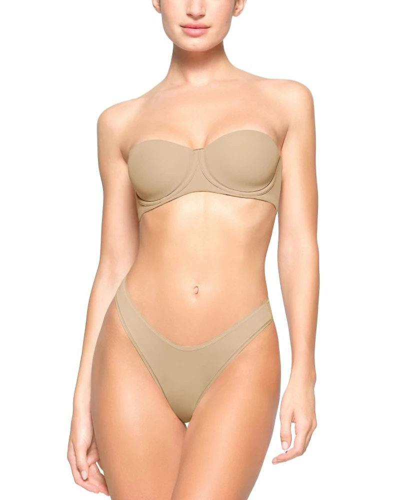 Fits Everybody Strapless Bra