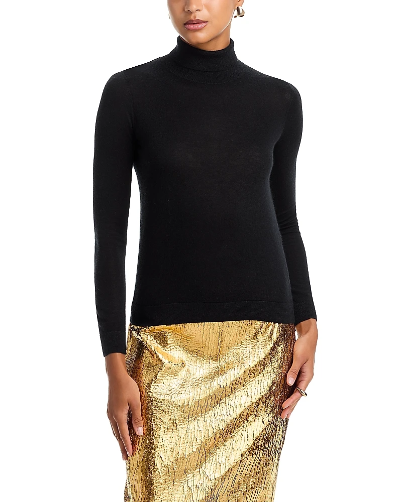 Co Long Sleeved Cashmere Turtleneck Top