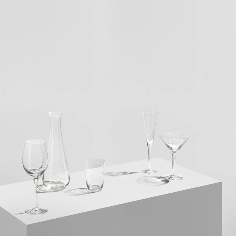 Line Carafe