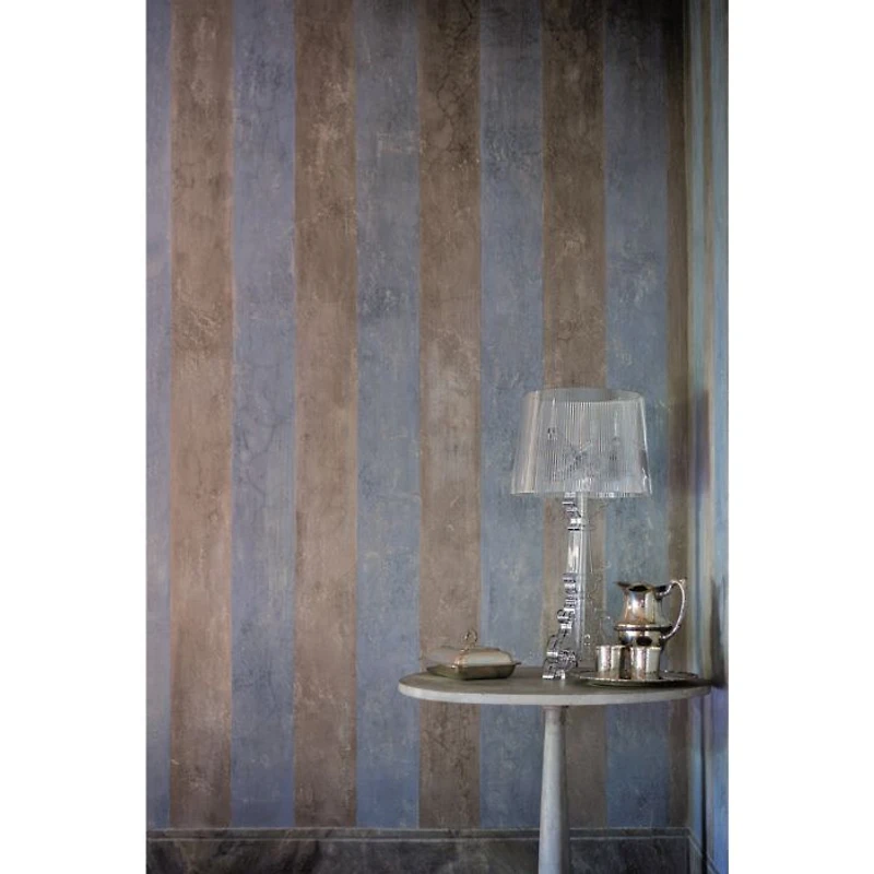 Bourgie Table Lamp
