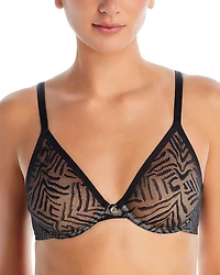 Chantelle Graphic Allure Plunge Underwire Molded Bra