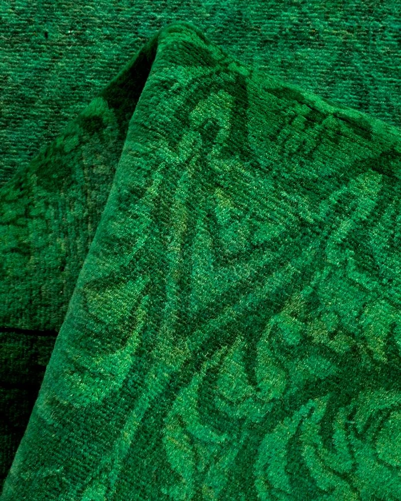 Fine Vibrance M1506 Runner Area Rug, 2'7" x 18'1"