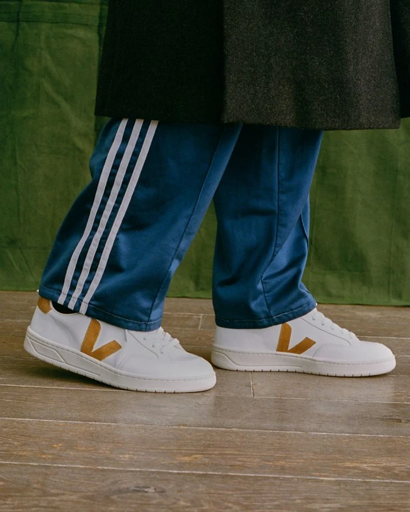 Men's V-12 Low Top Leather Sneakers