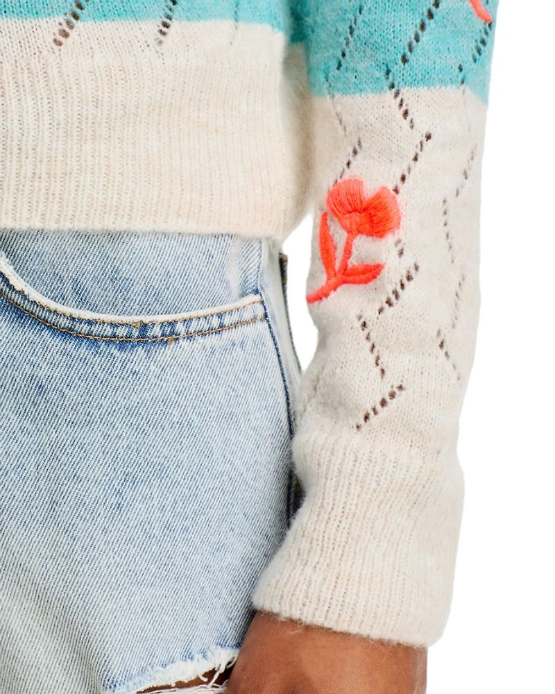 Embroidered Round Neck Pullover Sweater