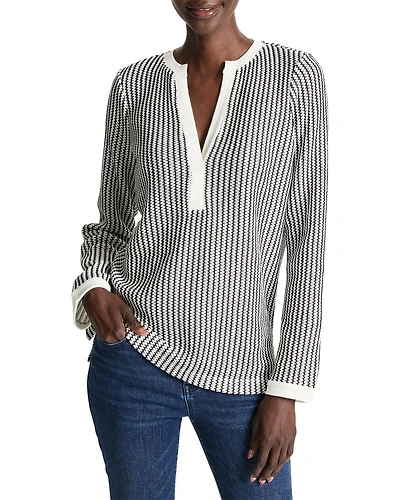 Zig Zag Split V Neck Top