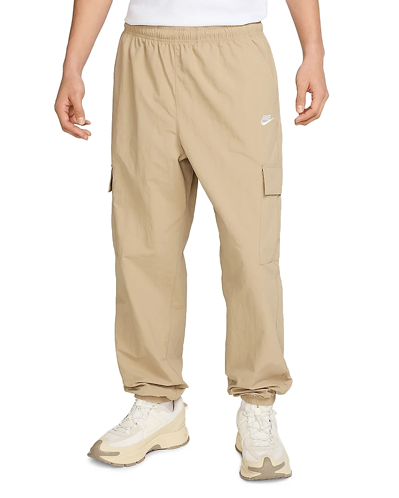 Nike Relaxed Fit Club Woven Cargo Pants