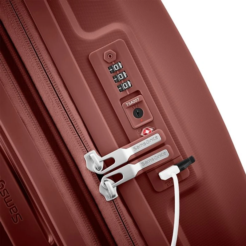 Outline Pro Carry-On Spinner Suitcase