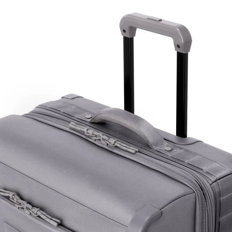 Sydney 28.5" Checked Rolling Suitcase