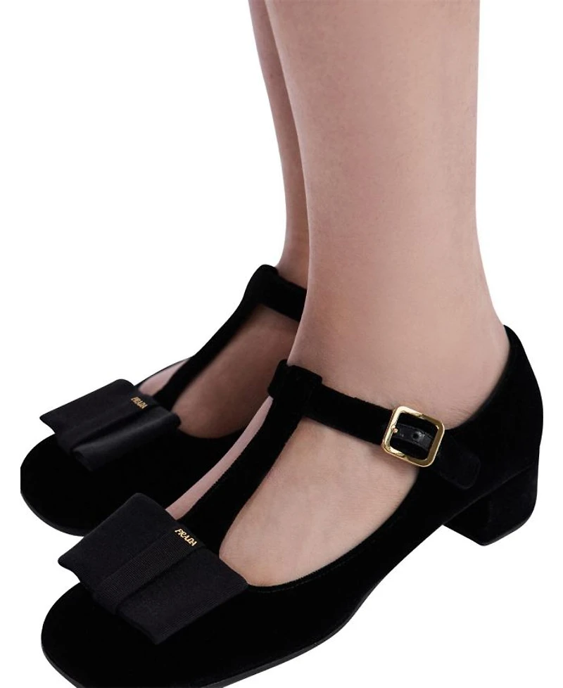 Women's Velvet Pumps