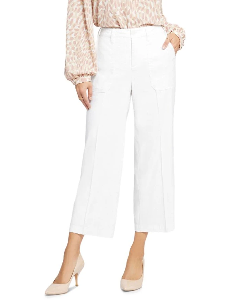 Petite Wide Leg Cargo Capri Pants
