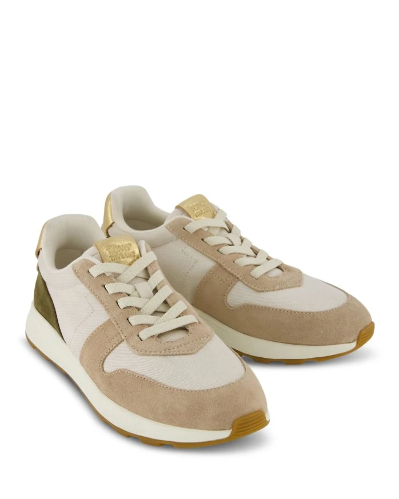 Women's Travel Light Retro Sneakers