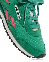 Women's Classic AZ Sneakers
