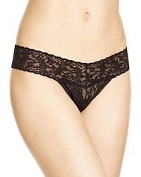 Signature Lace Petite Low Rise Thong