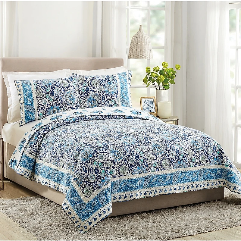 Dena Home Bisou Floral Cotton Quilt Set, King