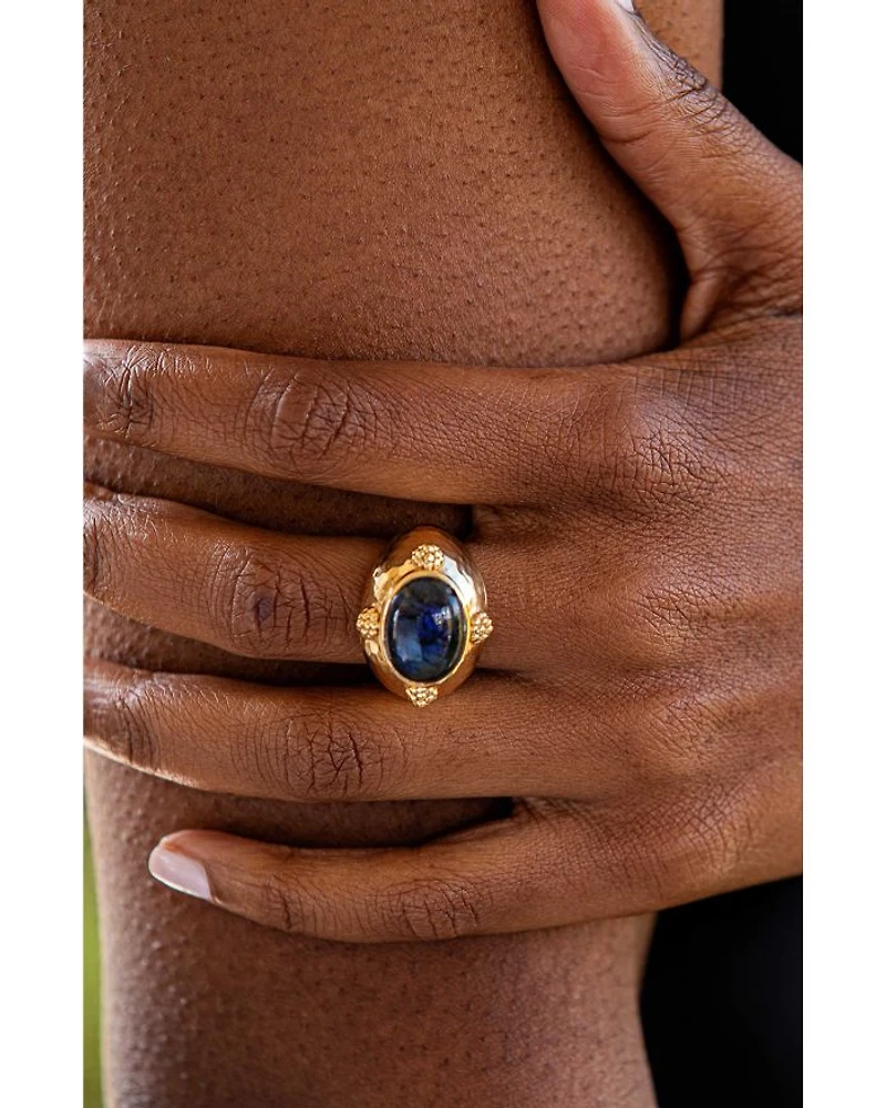 Cleopatra Oval Labradorite Ring