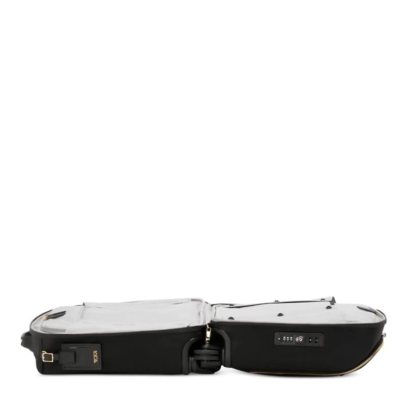 Voyageur Leger Compact 4 Wheel Carry On