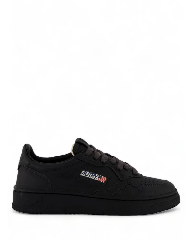Men's Medalist Low Top Sneakers