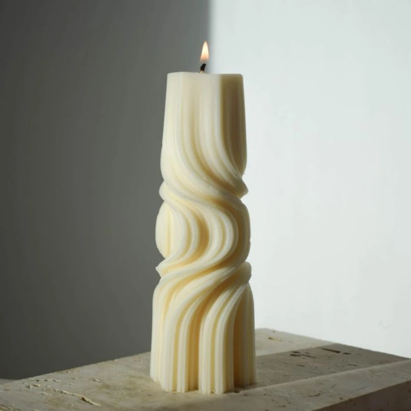 Kange Spiral Column Swirl Candle